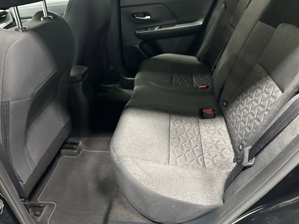 Used 2025 Nissan Kicks SV AWD/4WD image 38