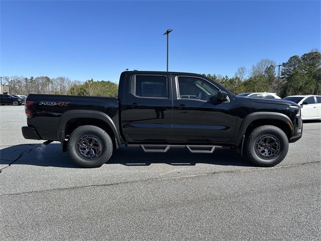 New 2025 Nissan Frontier PRO-4X w/ Pro Convenience Package image 9