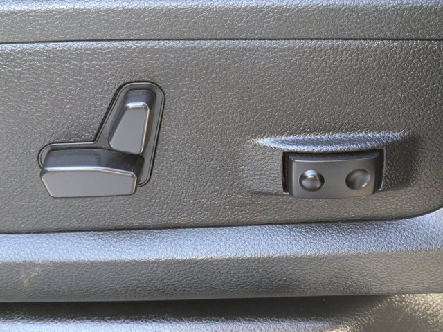 Used 2024 RAM 3500 Big Horn image 16