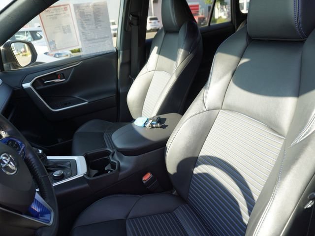 Used 2021 Toyota RAV4 XSE w/ XSE Grade Weather Package AWD/4WD image 25