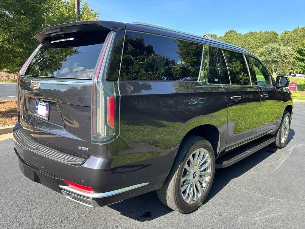 Used 2024 Cadillac Escalade ESV Premium Luxury w/ LPO, Floor Liner Package AWD/4WD image 27