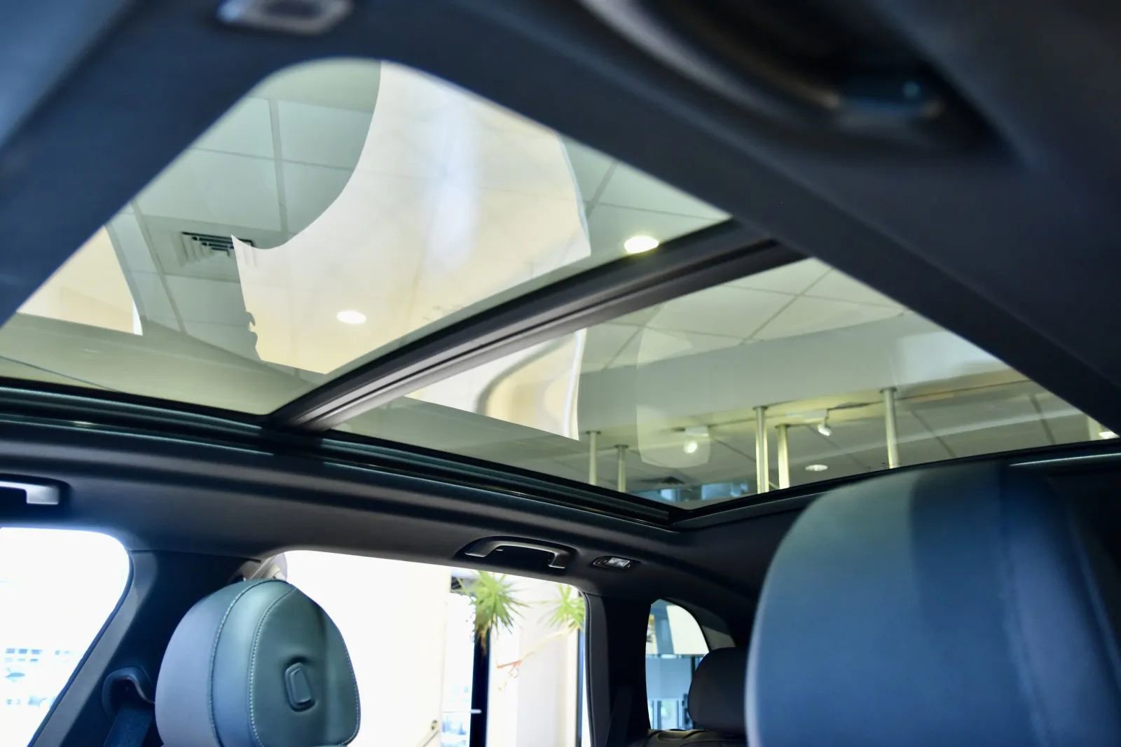 Used 2024 BMW X5 xDrive40i w/ M Sport Package image 19