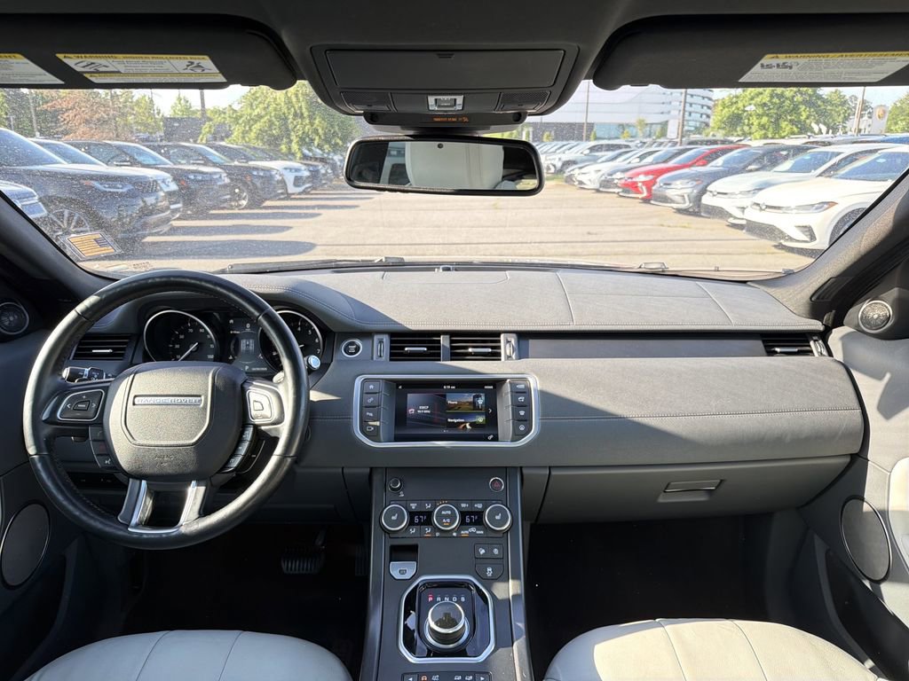 Used 2018 Land Rover Range Rover Evoque SE Premium AWD/4WD image 17