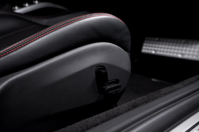 Certified 2020 Ferrari Portofino RWD image 60