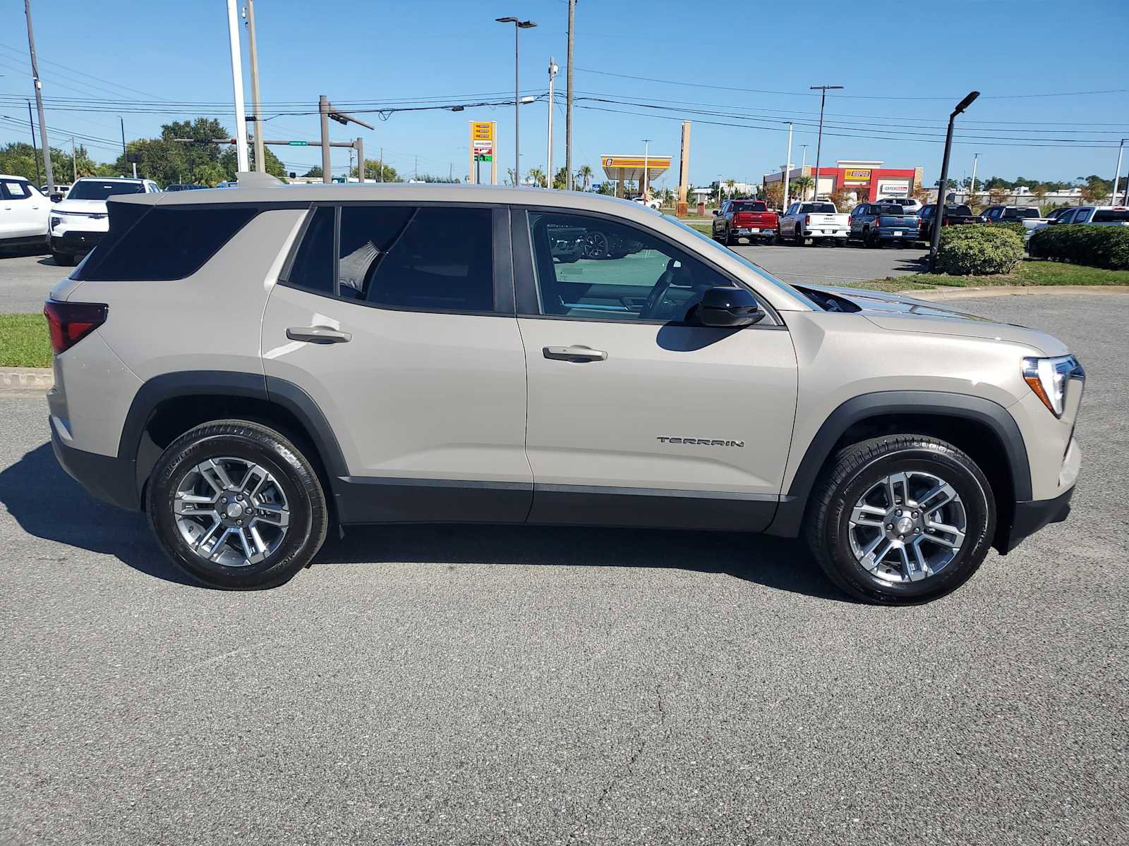 New 2026 GMC Terrain Elevation image 31