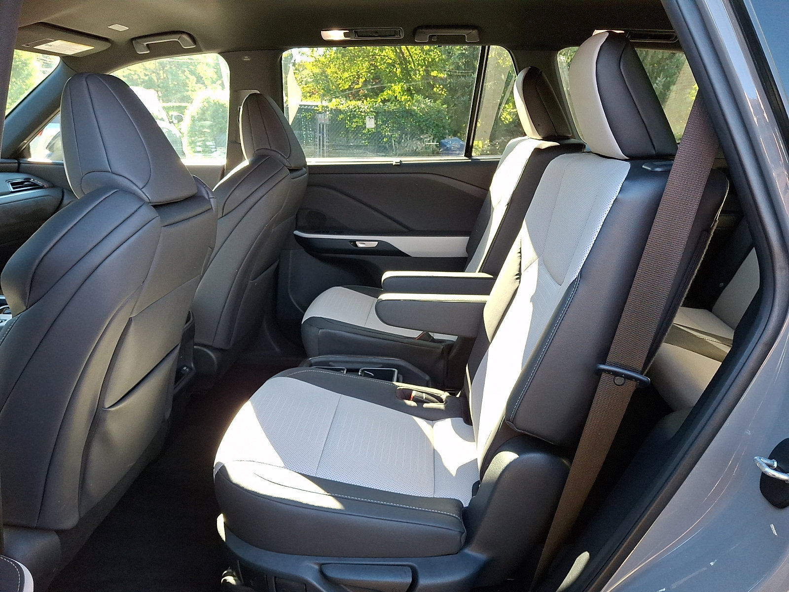 Certified 2024 Lexus TX 500h AWD w/ Technology Package image 10