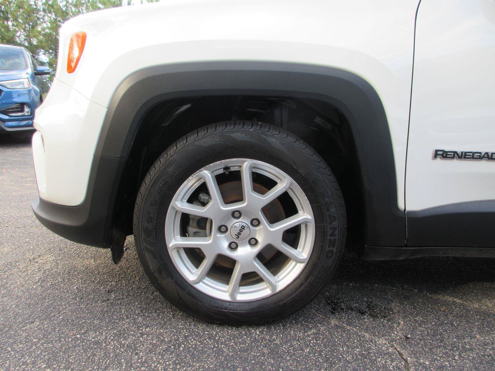 Used 2022 Jeep Renegade Sport w/ Sport Appearance Group FWD image 21