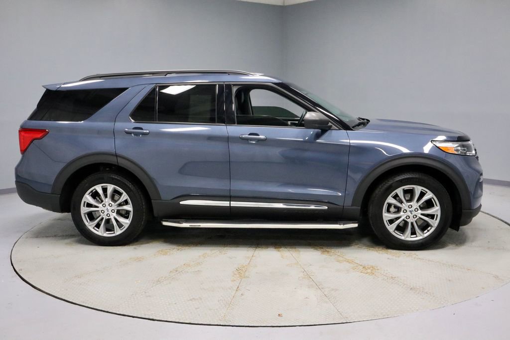 Certified 2021 Ford Explorer XLT w/ Equipment Group 202A image 12