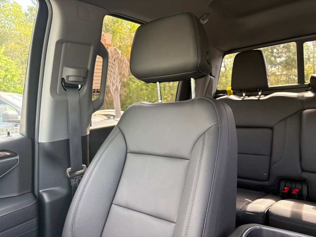 Used 2026 Chevrolet Silverado 1500 LT Trail Boss w/ LT Trail Boss Premium Package AWD/4WD image 14