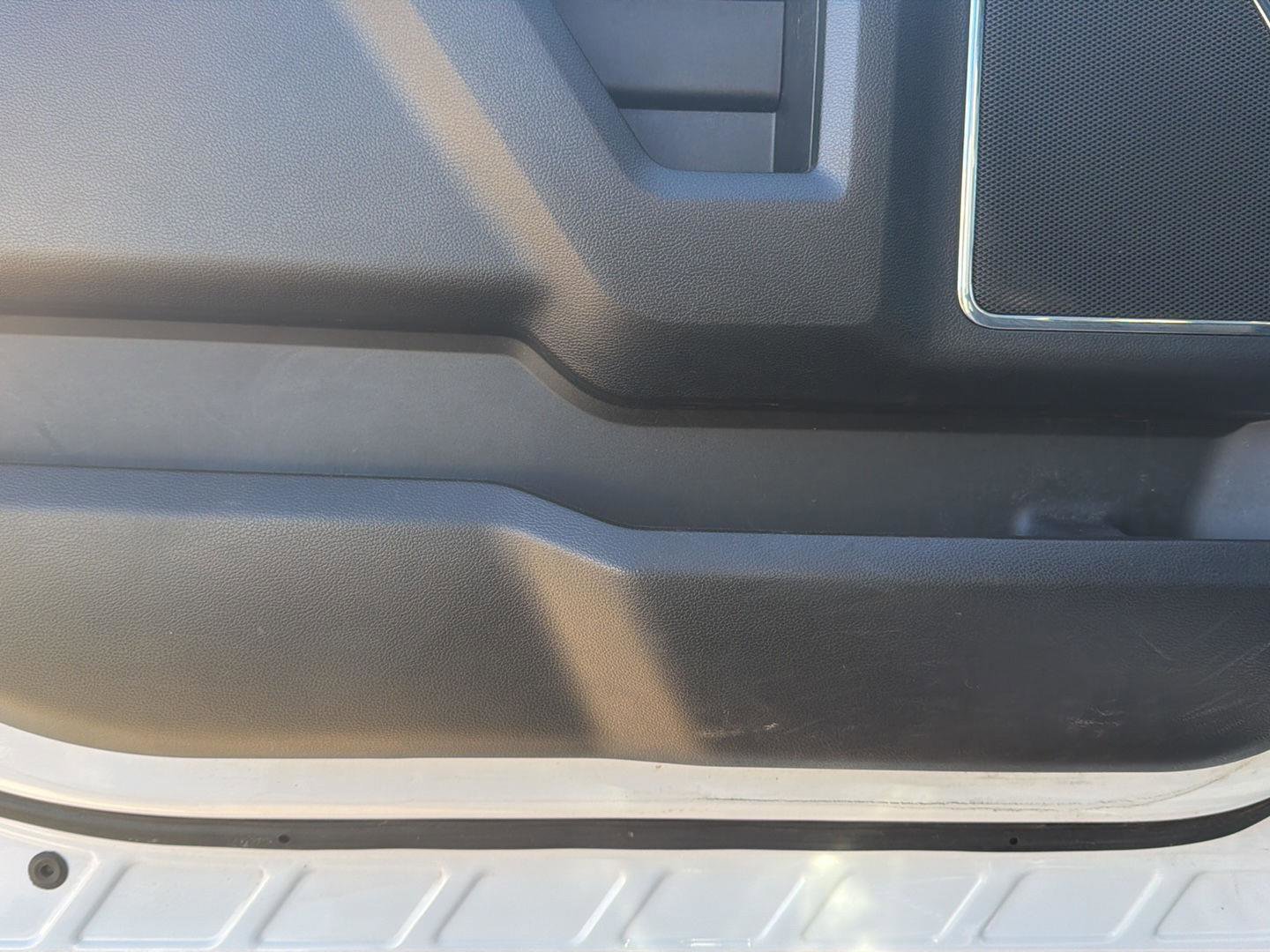 Used 2019 Ford F150 Lariat w/ Equipment Group 501A Mid AWD/4WD image 17