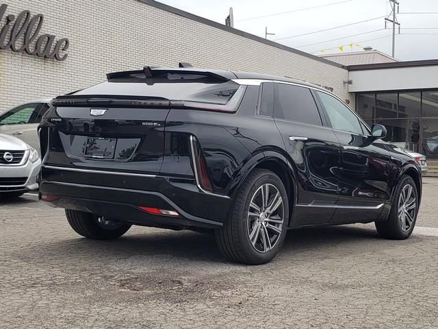 New 2025 Cadillac Lyriq Luxury w/ LPO, Floor Liner Package image 3