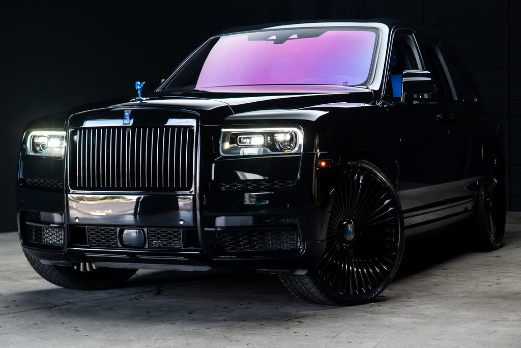 Used 2022 Rolls-Royce Cullinan w/ Cullinan Package AWD/4WD image 56