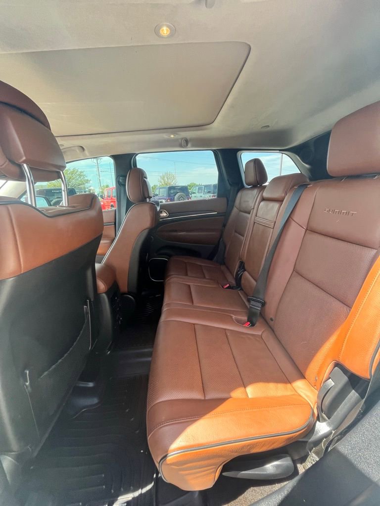 Used 2016 Jeep Grand Cherokee Summit image 5