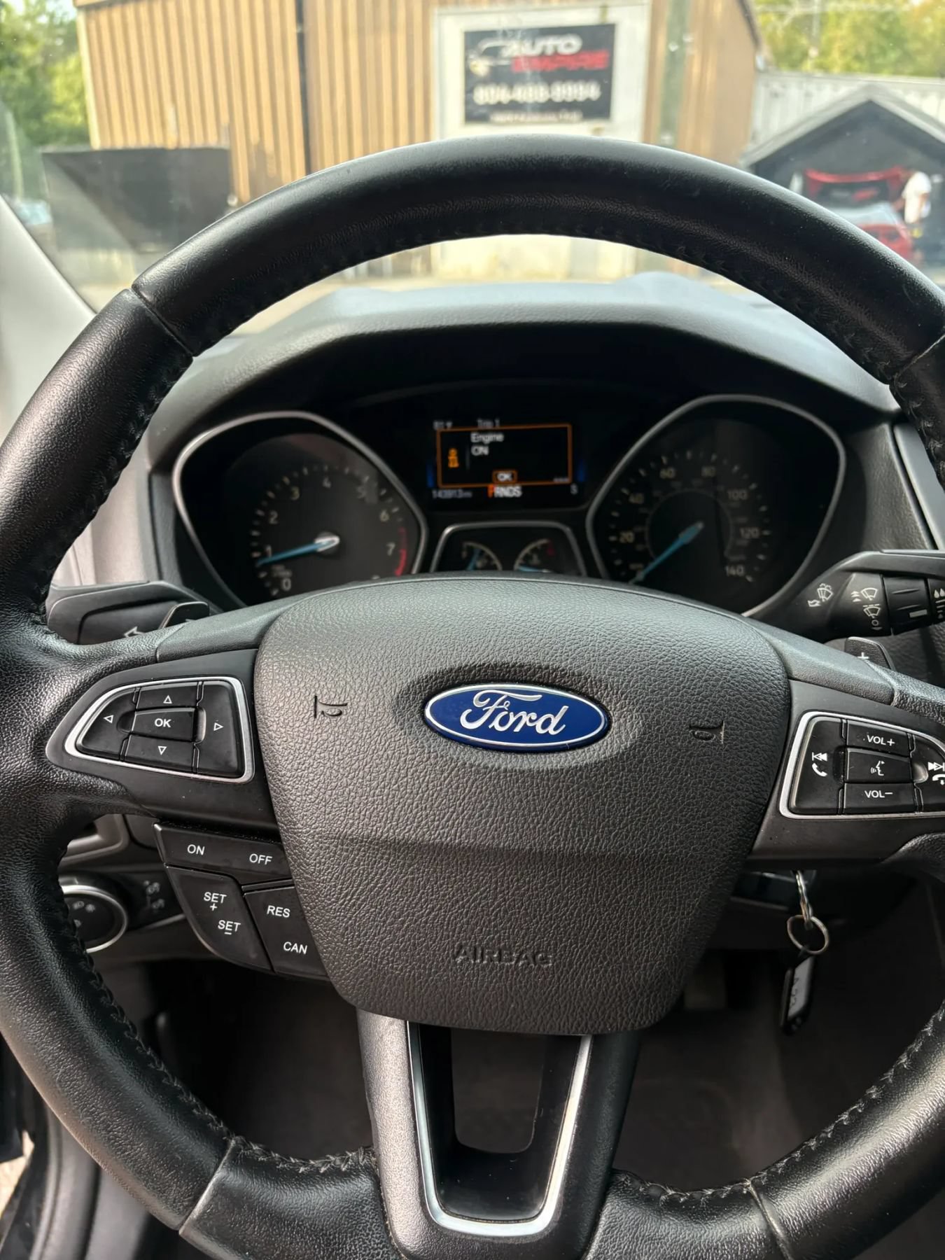 Used 2015 Ford Focus SE w/ SE Sport Package FWD image 34