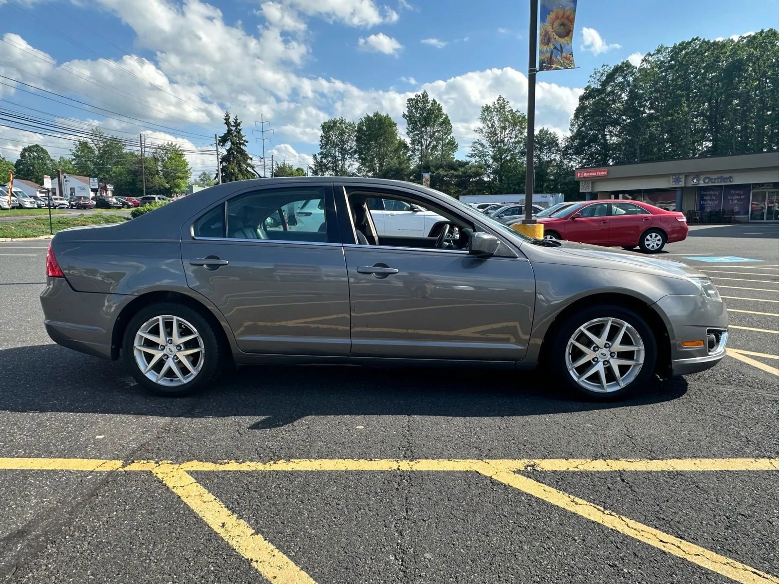 Used 2011 Ford Fusion SEL w/ 301A Rapid Spec Order Code image 6