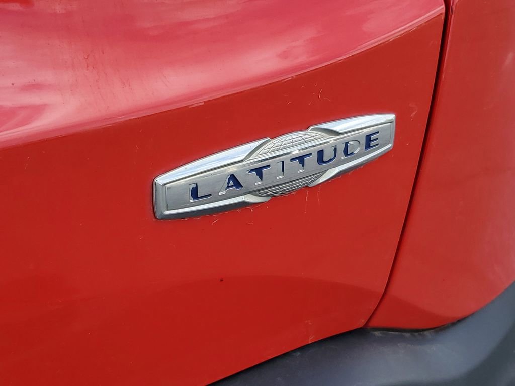 Used 2018 Jeep Renegade Latitude w/ Popular Equipment Group FWD image 32