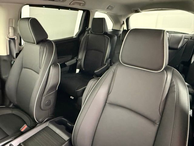New 2026 Honda Odyssey Touring image 24