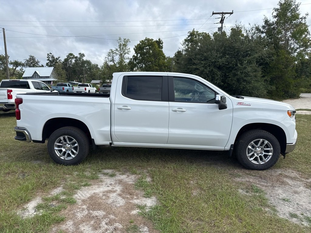 New 2026 Chevrolet Silverado 1500 LT image 3