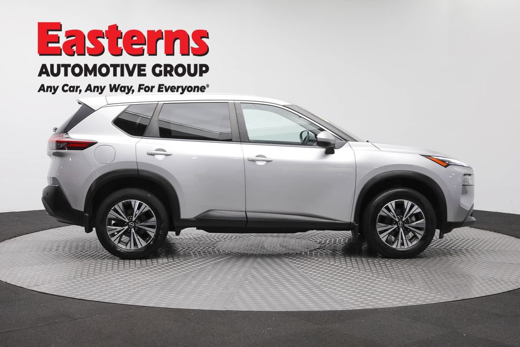 Used 2023 Nissan Rogue SV AWD/4WD image 6