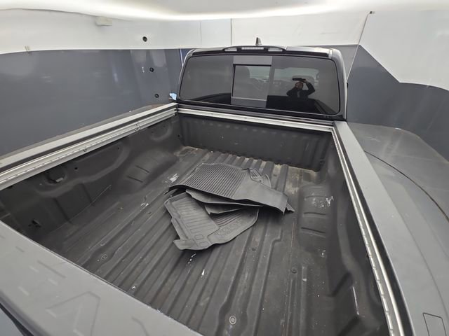 Used 2024 Nissan Titan PRO-4X w/ Pro-4x Convenience Package image 46