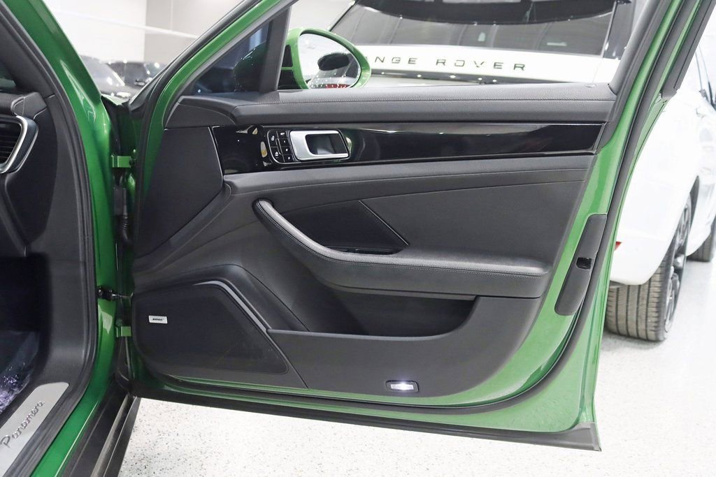 Used 2020 Porsche Panamera 4 image 31