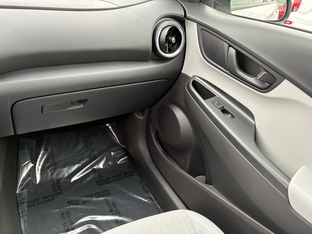 Used 2023 Hyundai Kona SEL w/ Cargo Package image 30