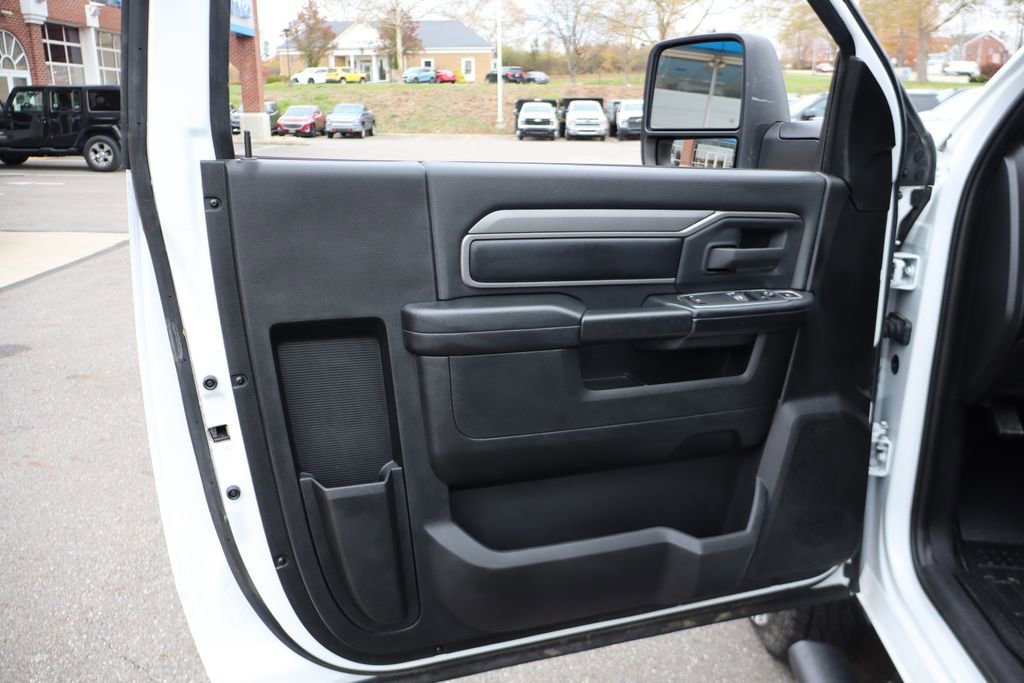 Used 2024 RAM 3500 Tradesman image 13