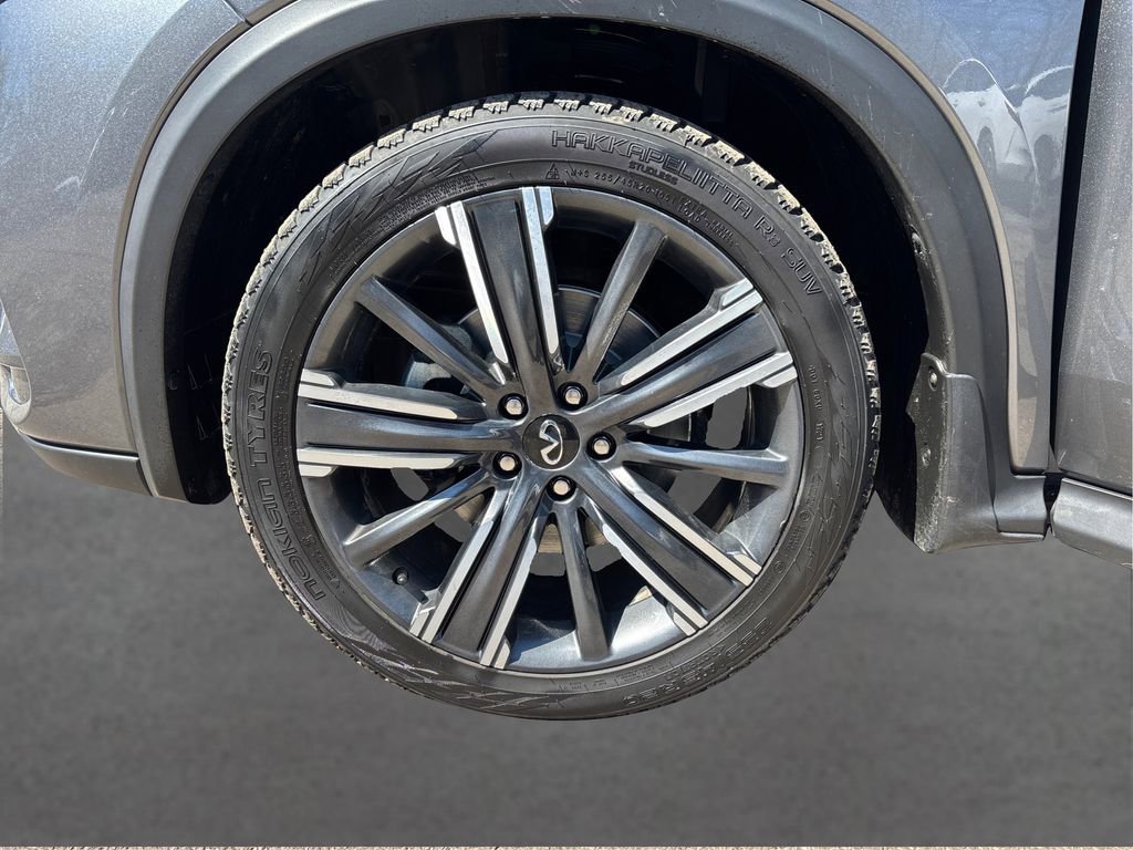 Used 2021 INFINITI QX50 Luxe w/ Appearance Package image 12