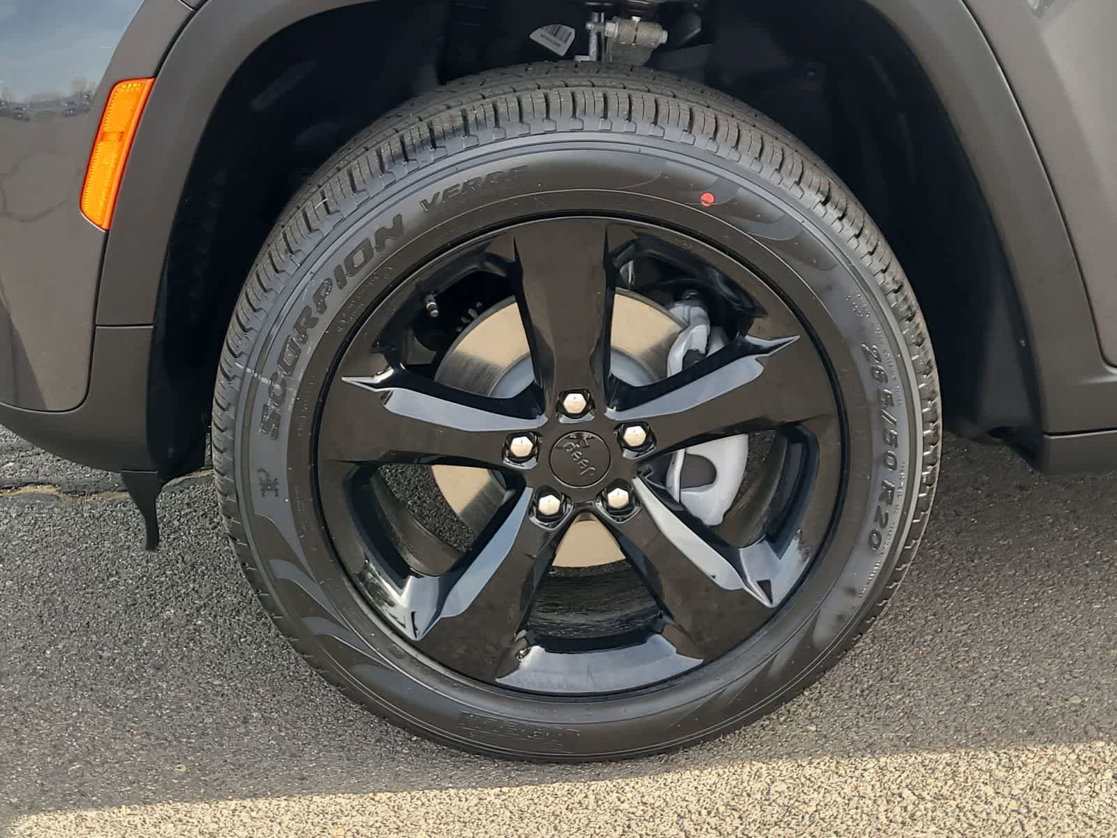 New 2026 Jeep Grand Cherokee Limited AWD/4WD image 16