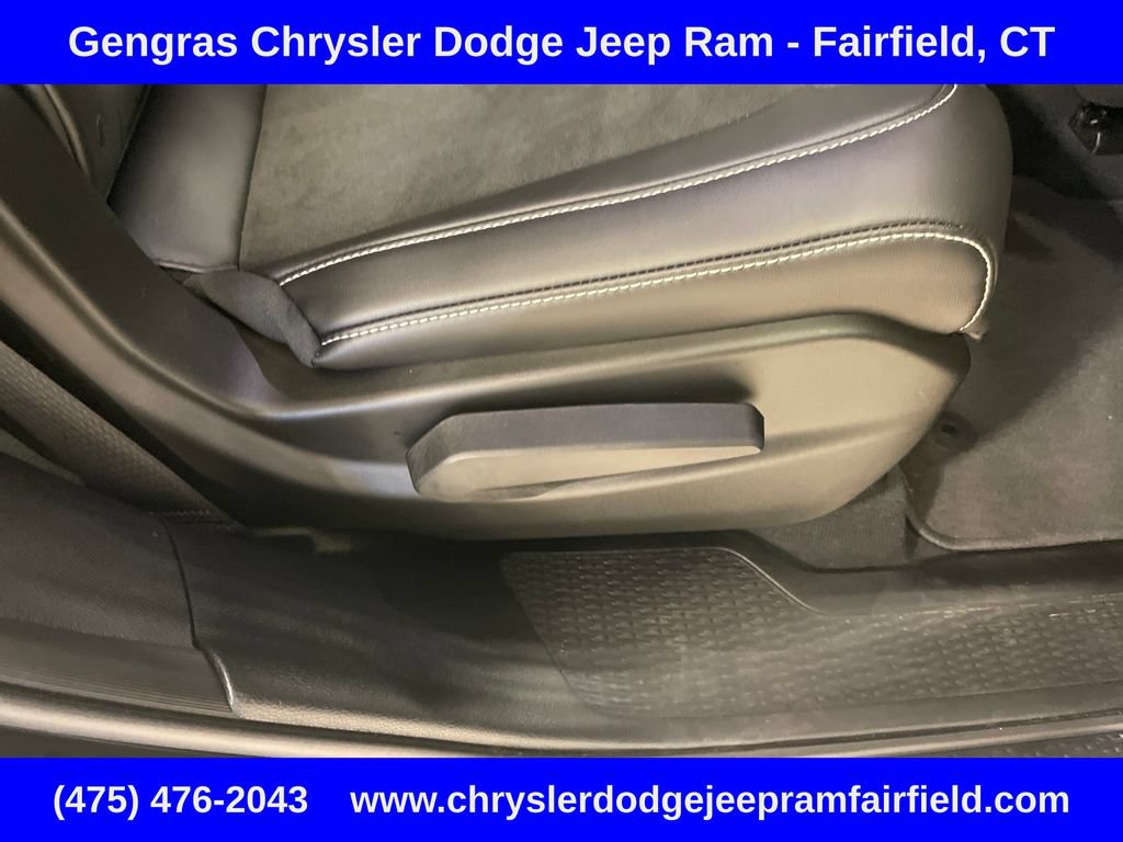 Certified 2025 Jeep Grand Cherokee L Altitude AWD/4WD image 25