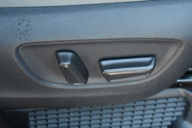 Used 2023 Toyota Sienna Limited image 12