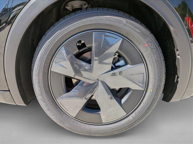 New 2026 Toyota Prius LE image 10