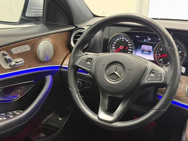 Used 2018 Mercedes-Benz E 400 4MATIC Sedan image 11