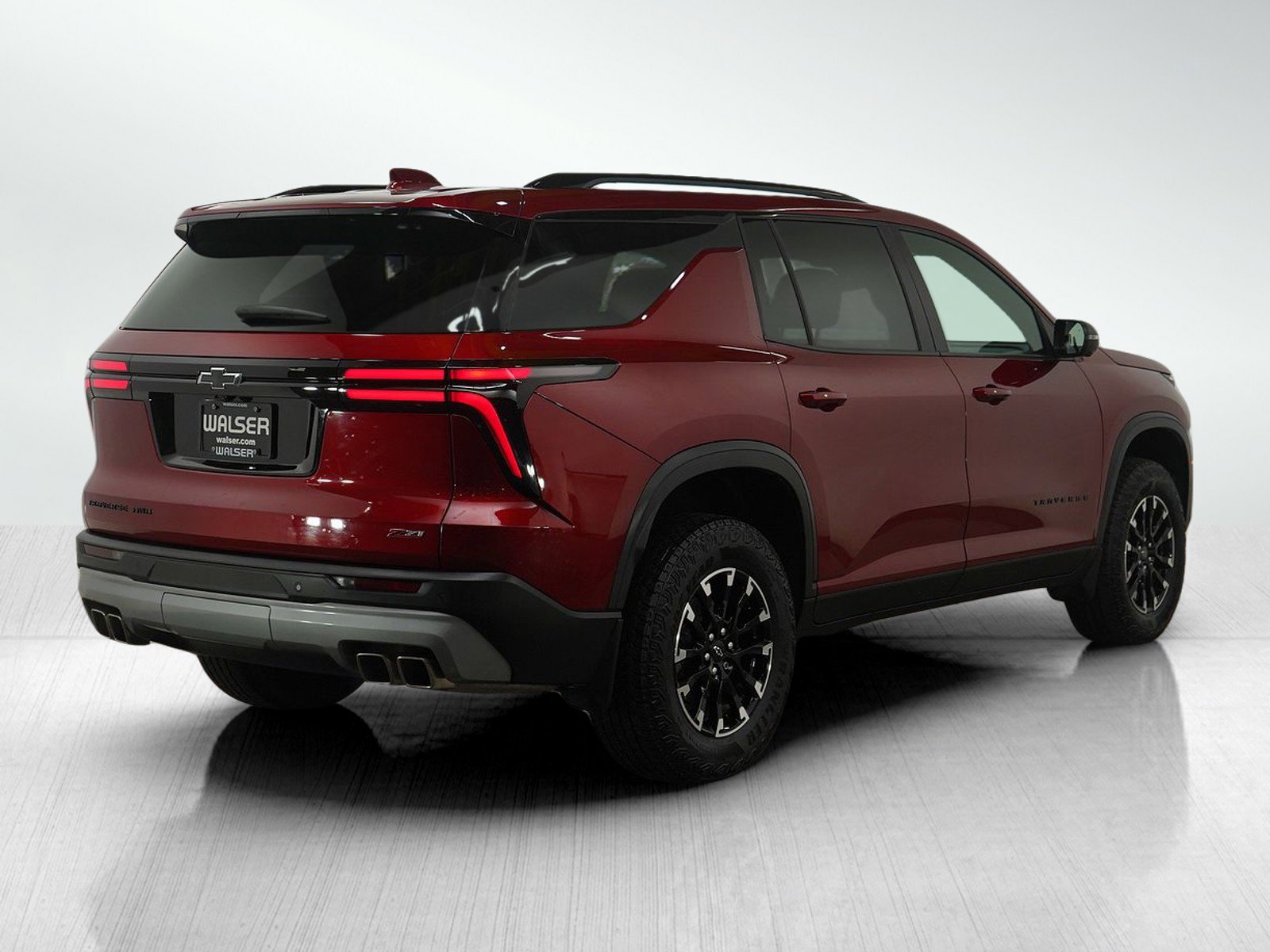 Used 2024 Chevrolet Traverse Z71 image 5