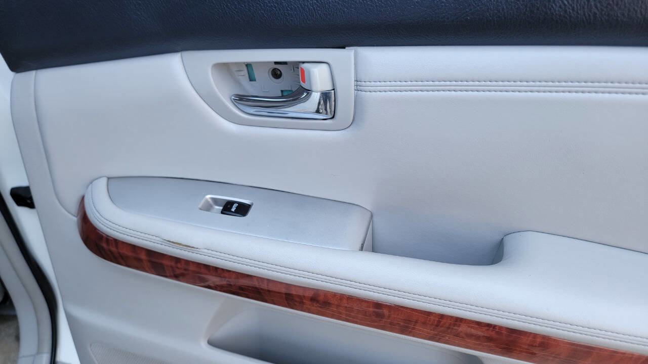 Used 2005 Lexus RX 330 image 27