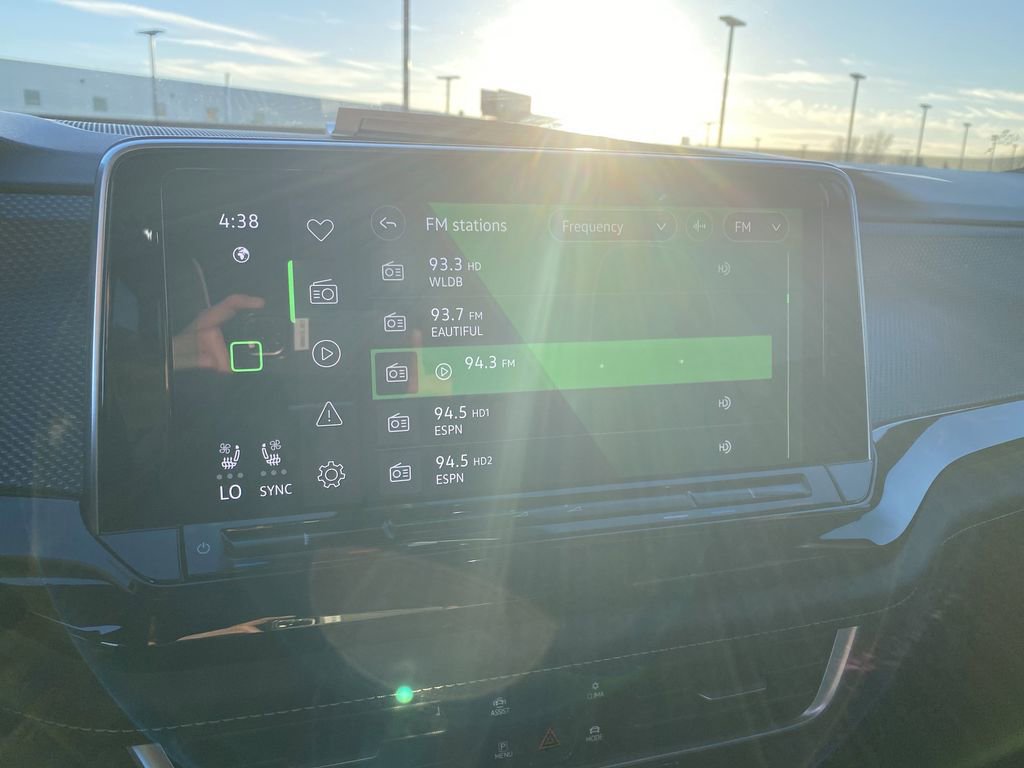 New 2026 Volkswagen Atlas Cross Sport SEL Premium R-Line image 21