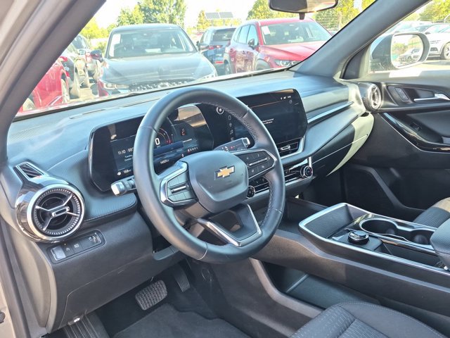 Used 2026 Chevrolet Equinox LT FWD image 12