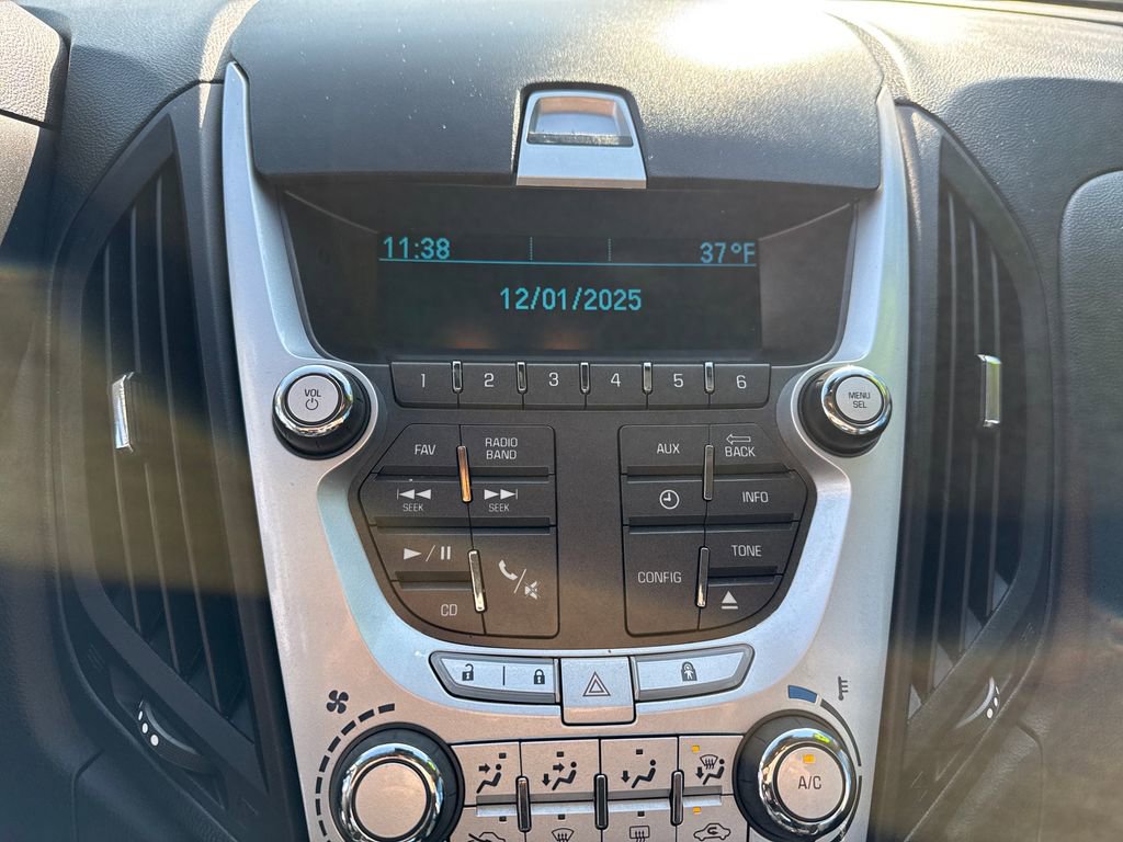 Used 2014 Chevrolet Equinox LS image 24