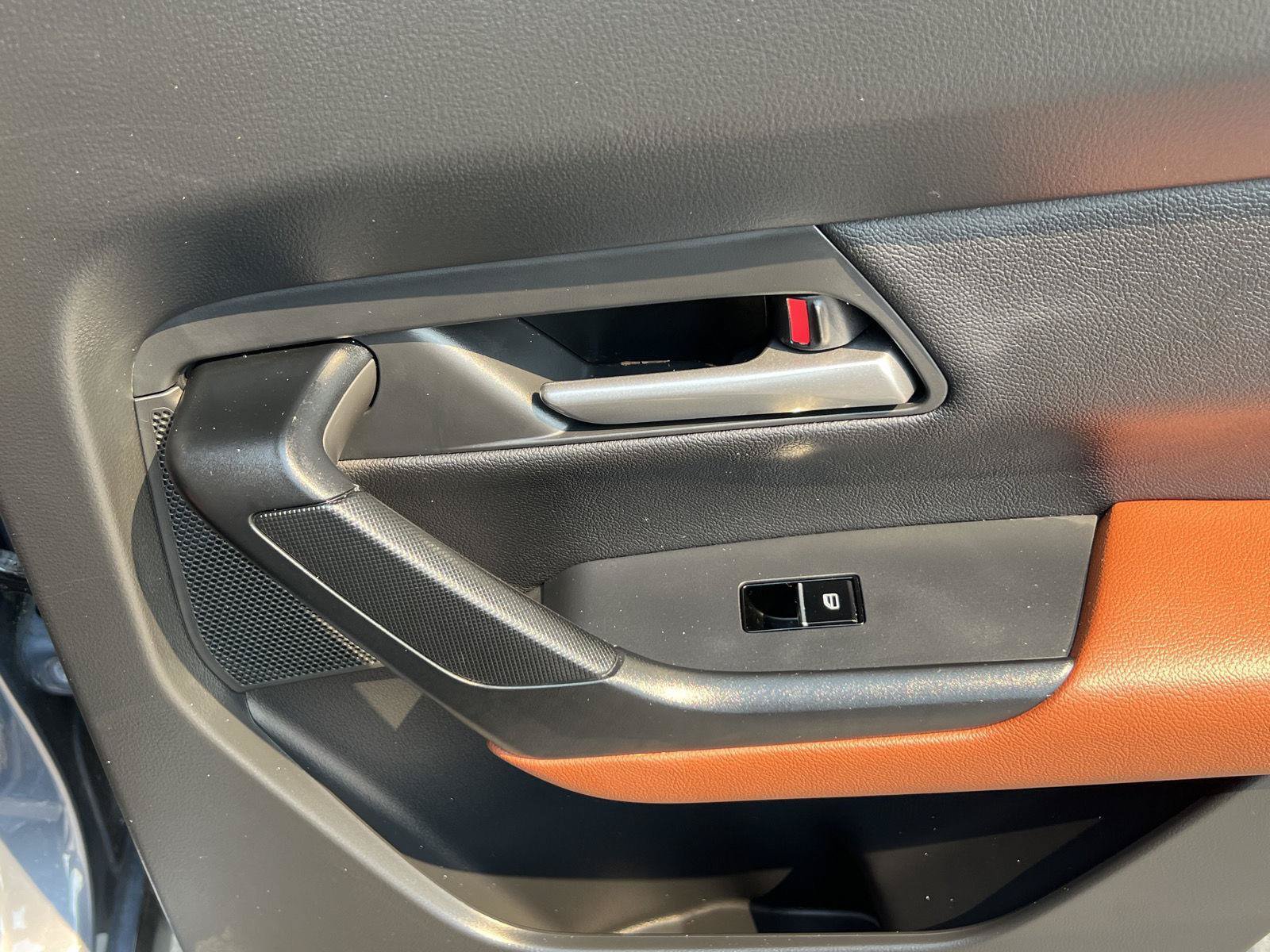 Used 2025 MAZDA CX-50 Meridian Edition w/ Apex Package AWD/4WD image 23