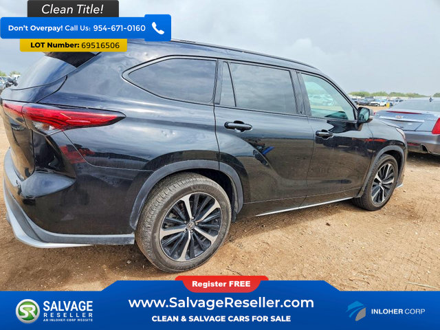 Used 2021 Toyota Highlander XSE FWD image 4