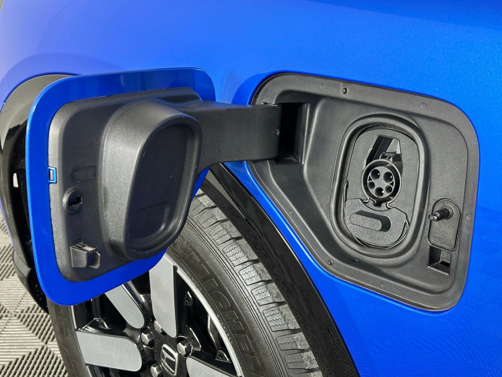 Used 2024 Honda Prologue Touring image 36