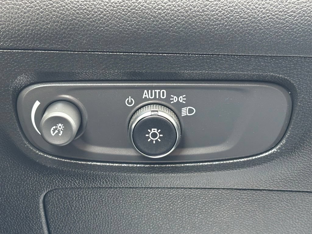 Used 2024 Buick Encore GX Preferred FWD image 24