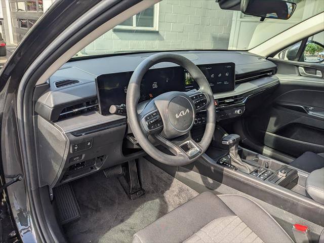 Used 2025 Kia K5 LXS FWD image 10