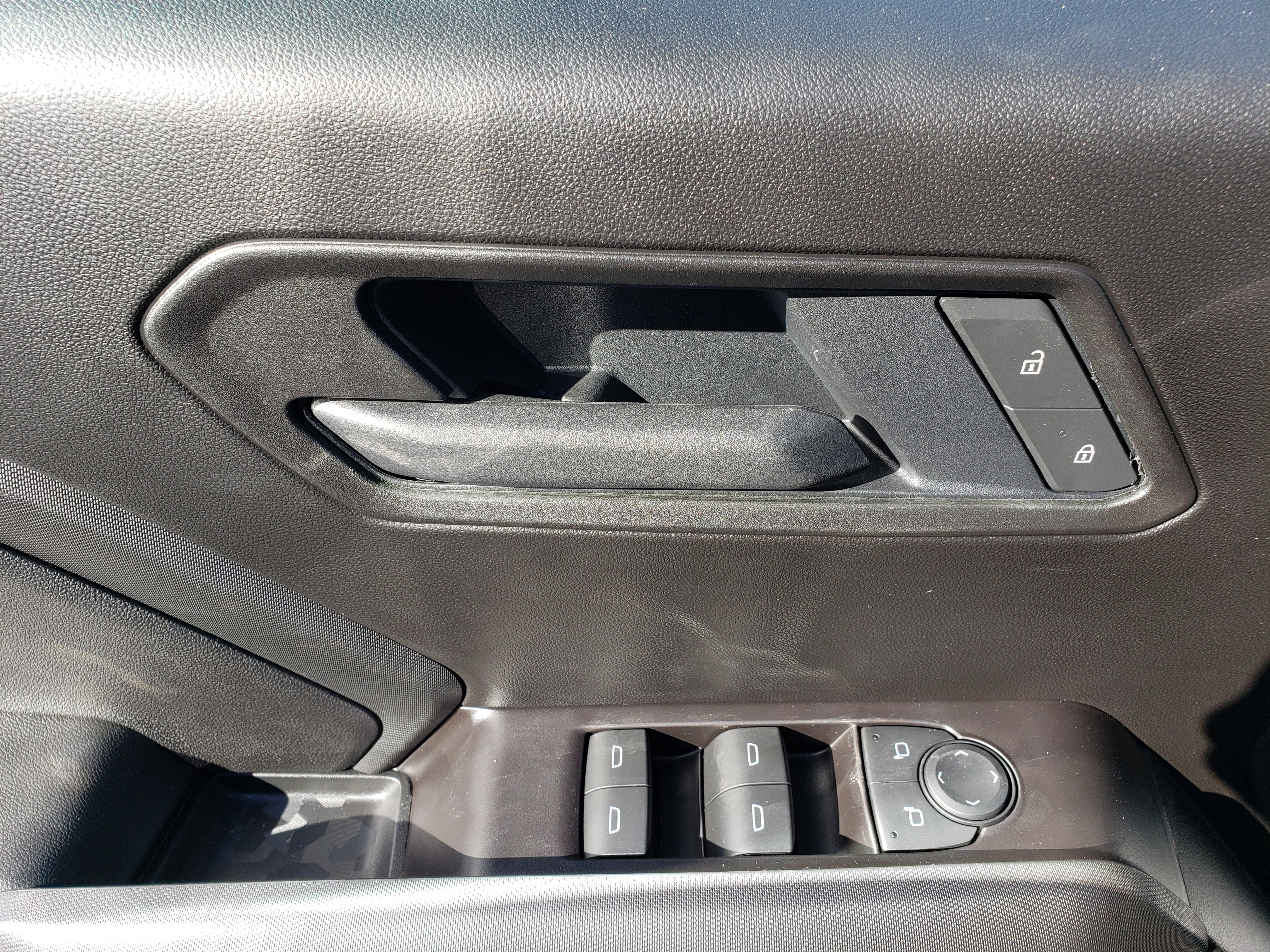 New 2026 Chevrolet Colorado W/T image 11