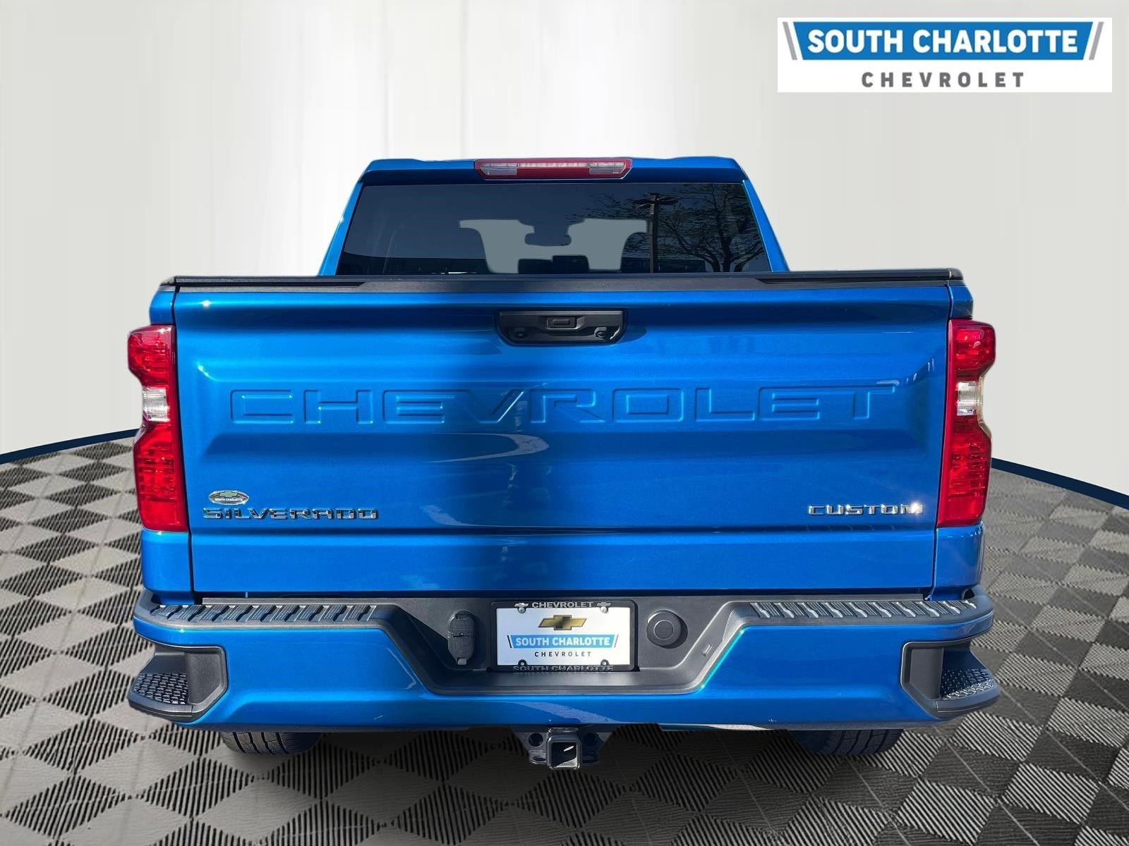 Used 2023 Chevrolet Silverado 1500 Custom image 6