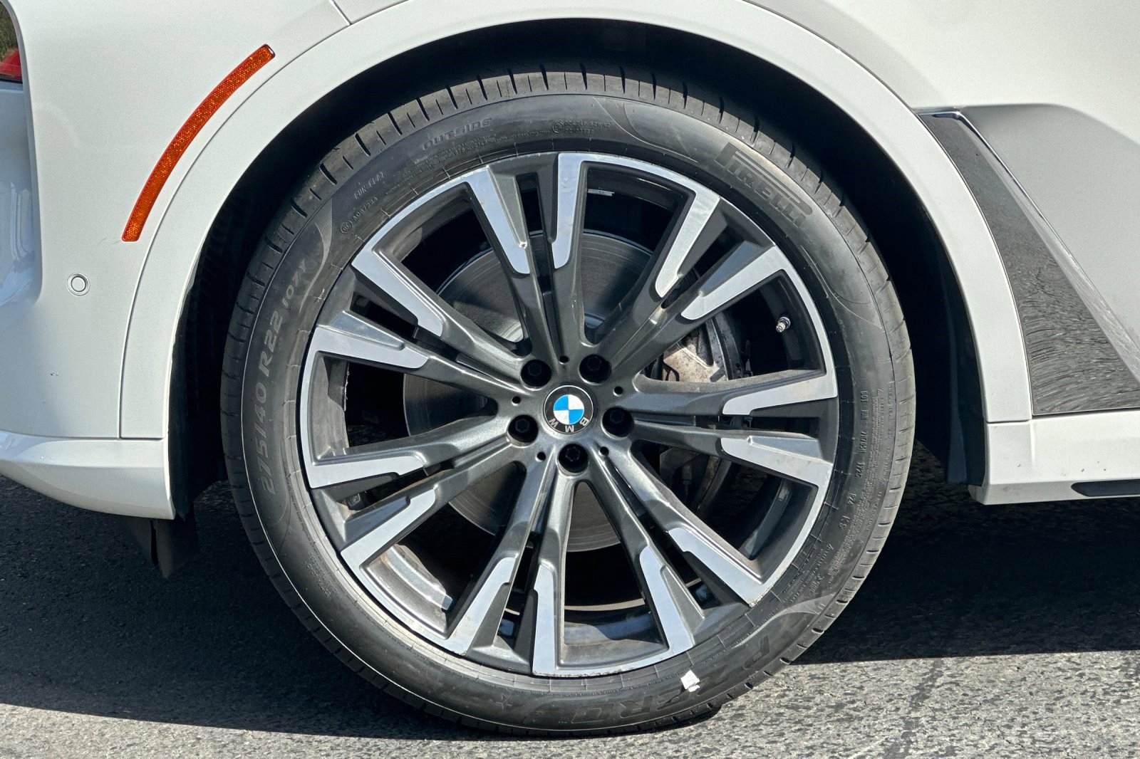 Certified 2024 BMW X7 xDrive40i w/ Premium Package image 39