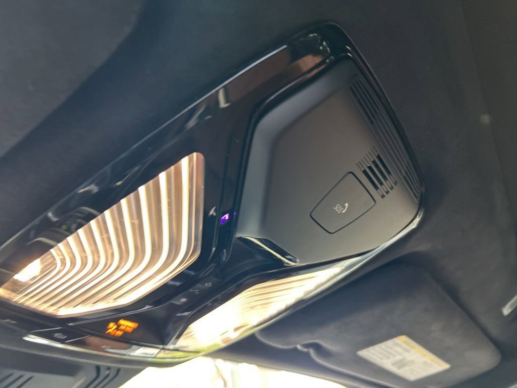 Used 2022 BMW X7 xDrive40i w/ M Sport Package image 63