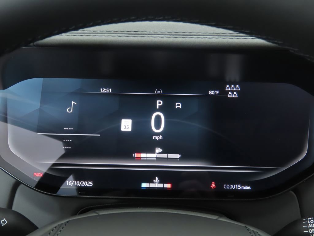 New 2025 Land Rover Range Rover Long Wheelbase SE image 31