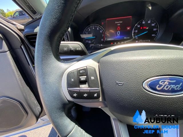 Used 2022 Ford Explorer XLT AWD/4WD image 36