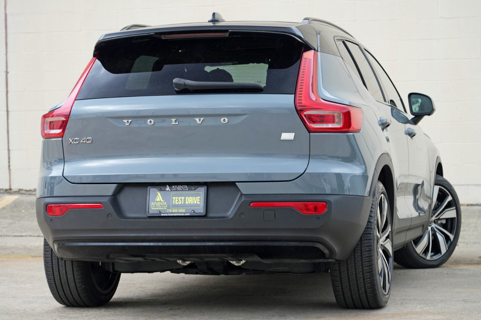 Used 2021 Volvo XC40 P8 Recharge w/ Advanced Package AWD/4WD image 4